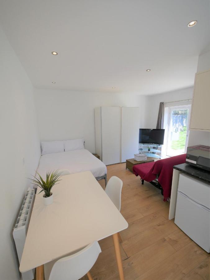 Turay Court Holiday Apartments ボーンマス エクステリア 写真