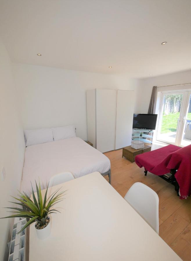 Turay Court Holiday Apartments ボーンマス エクステリア 写真