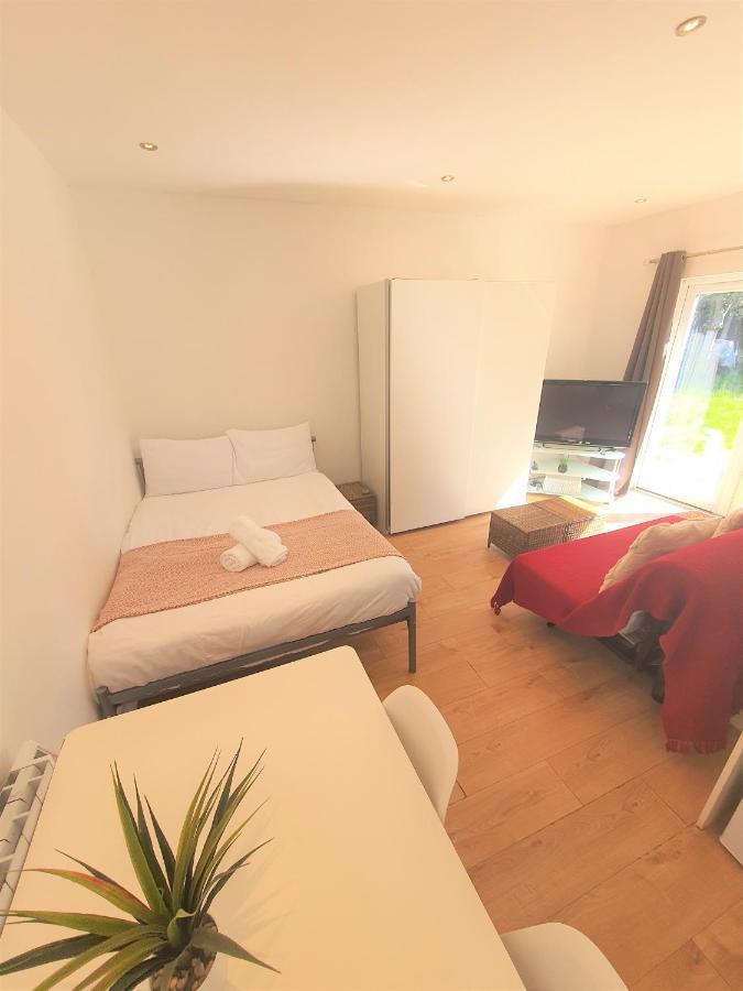 Turay Court Holiday Apartments ボーンマス エクステリア 写真