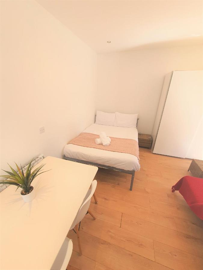 Turay Court Holiday Apartments ボーンマス エクステリア 写真