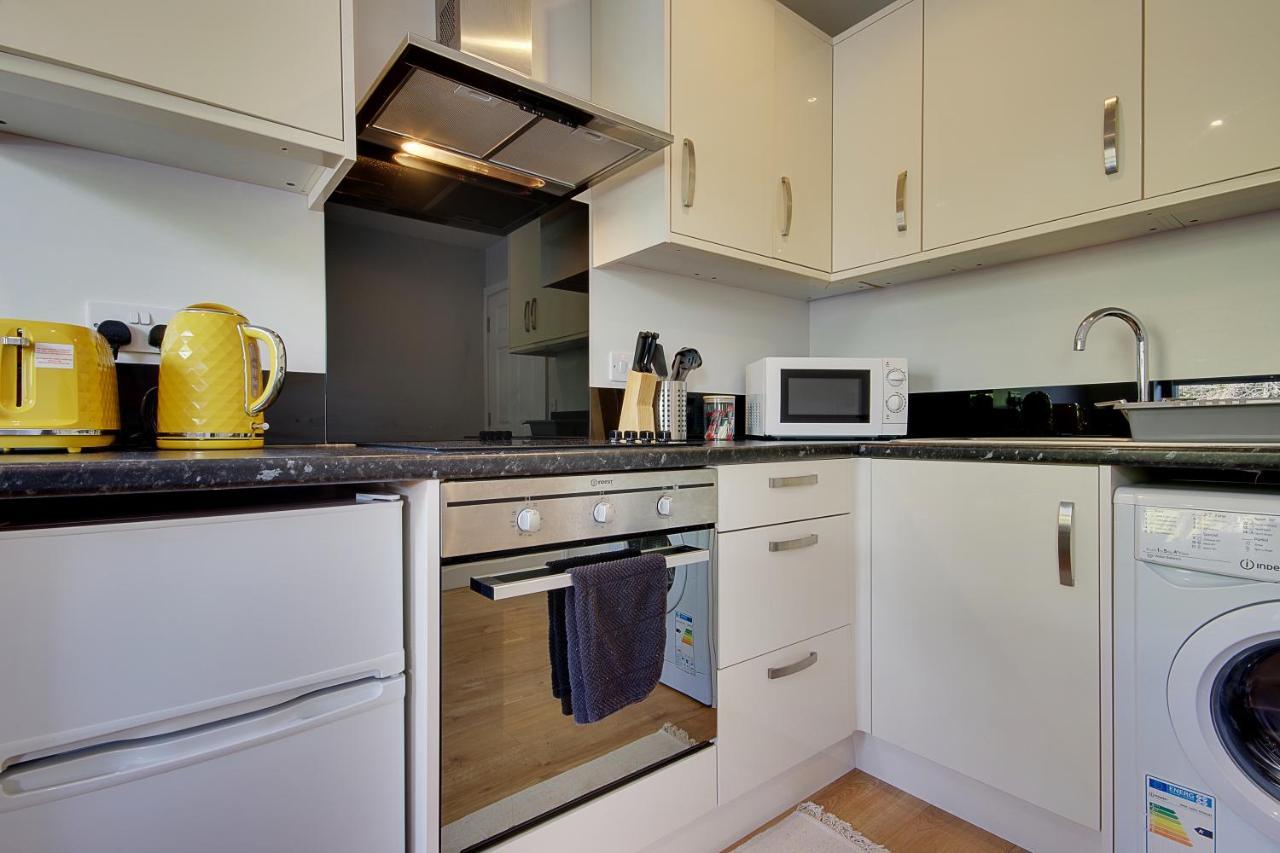 Turay Court Holiday Apartments ボーンマス エクステリア 写真