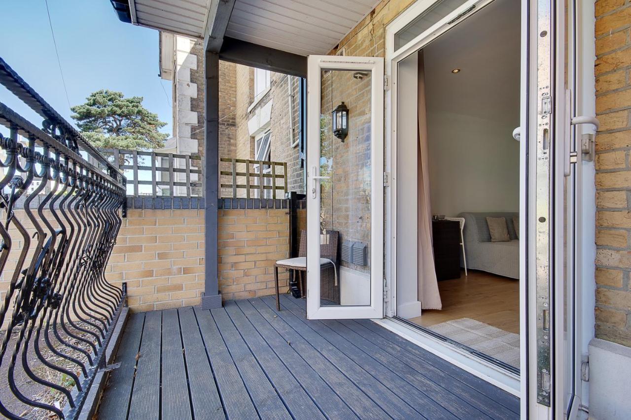 Turay Court Holiday Apartments ボーンマス エクステリア 写真