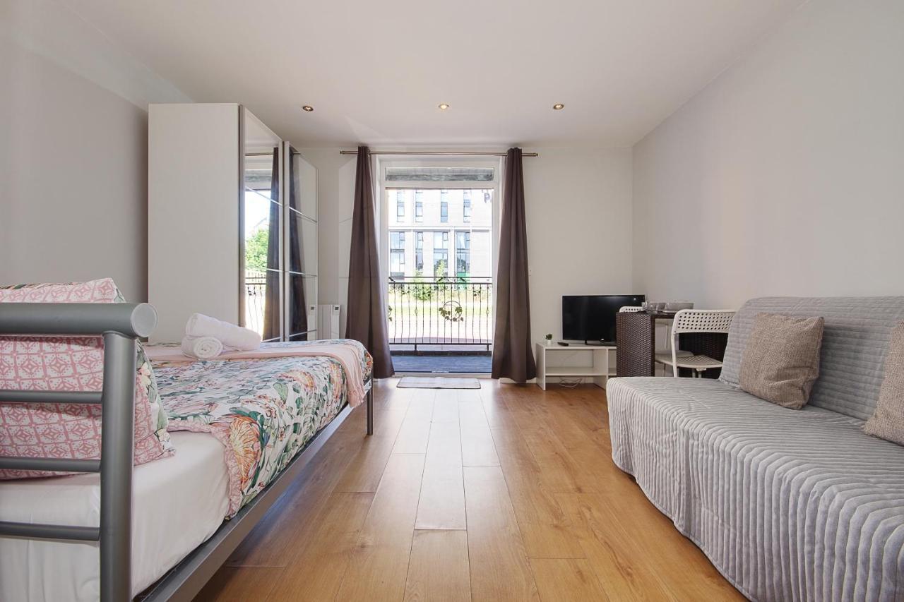 Turay Court Holiday Apartments ボーンマス エクステリア 写真