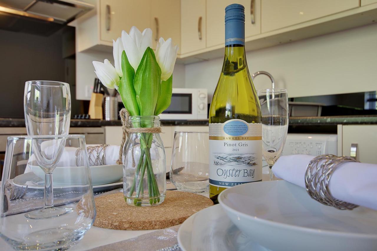 Turay Court Holiday Apartments ボーンマス エクステリア 写真