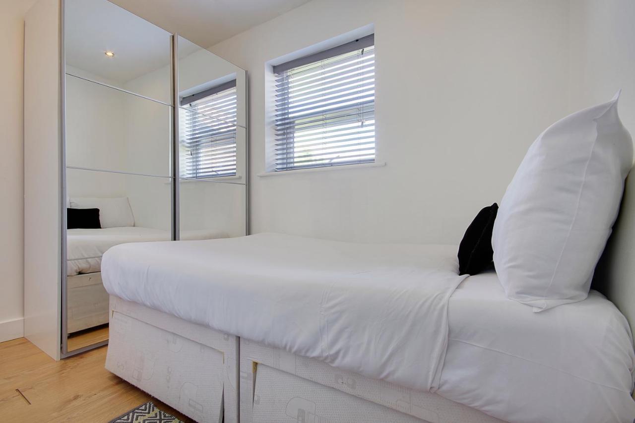 Turay Court Holiday Apartments ボーンマス エクステリア 写真